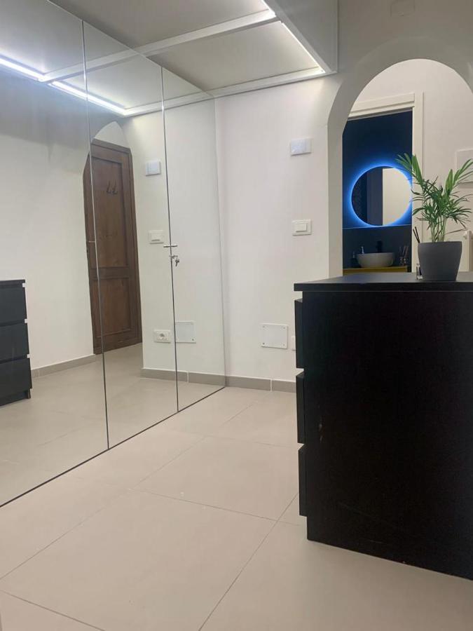 Lola Loft Apartment Флоренция Екстериор снимка